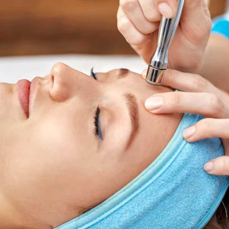 microdermabrasion_vs_diamond_peel